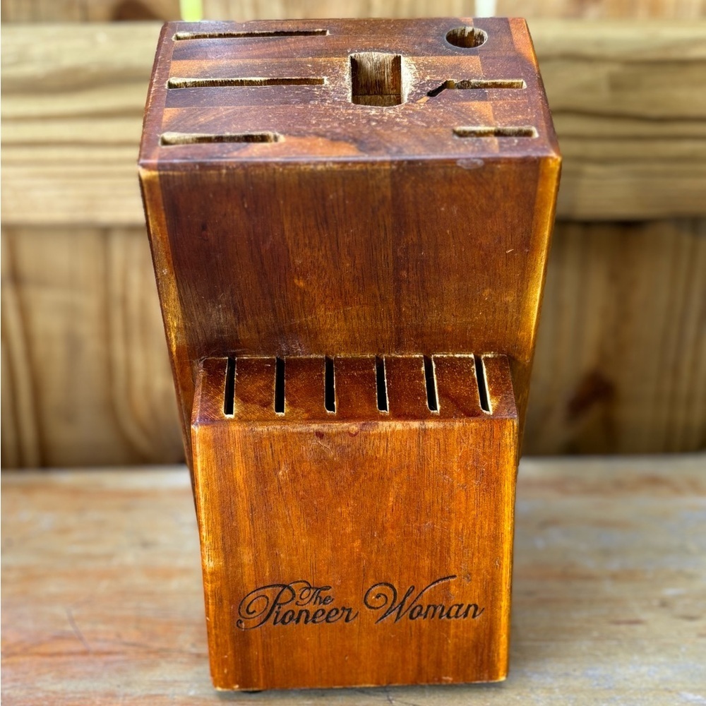 The Pioneer Woman 13 Slot Wood Knife Block 9”H